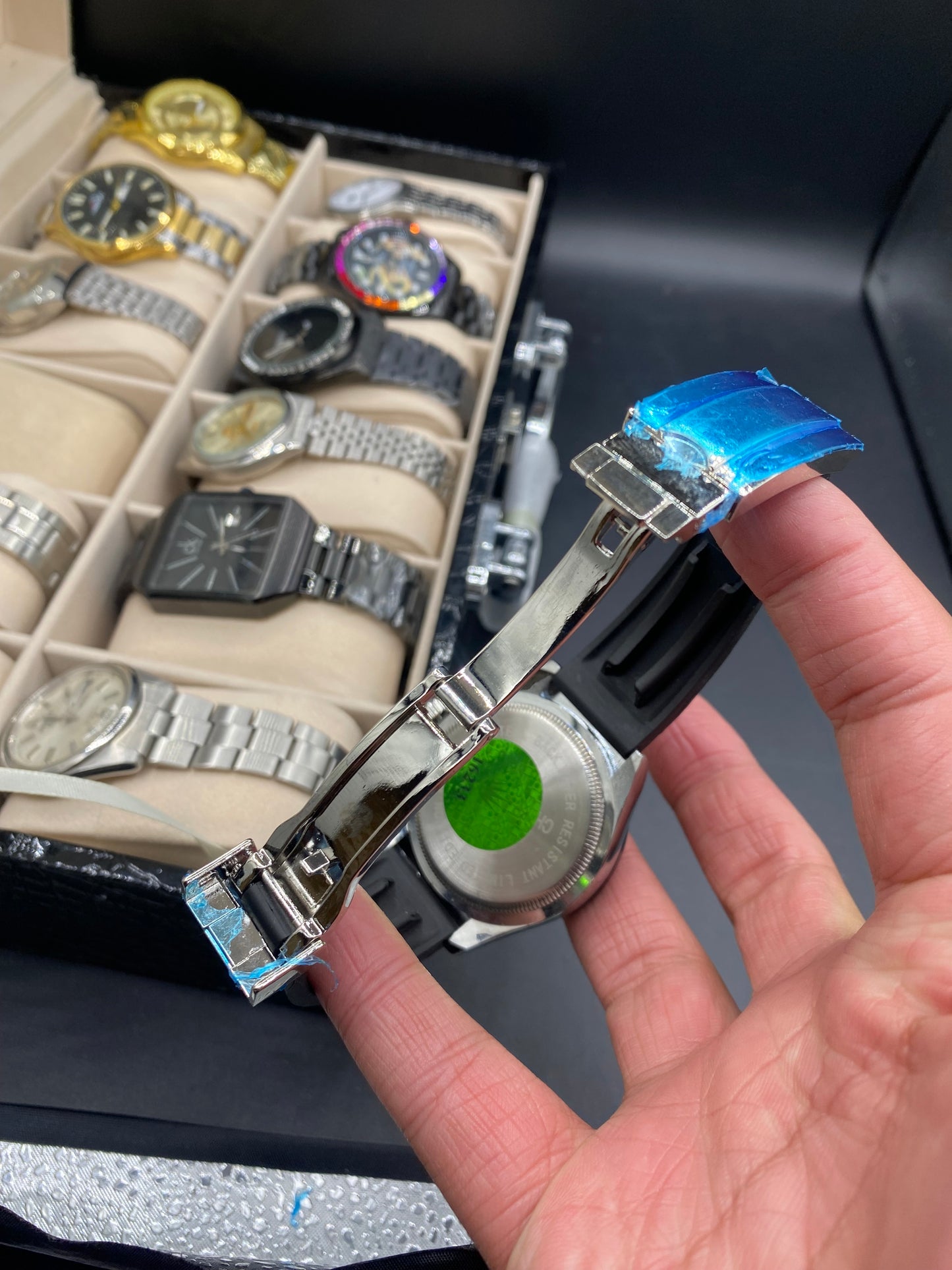 Premium Rubber Strap Analog Wrist Watch