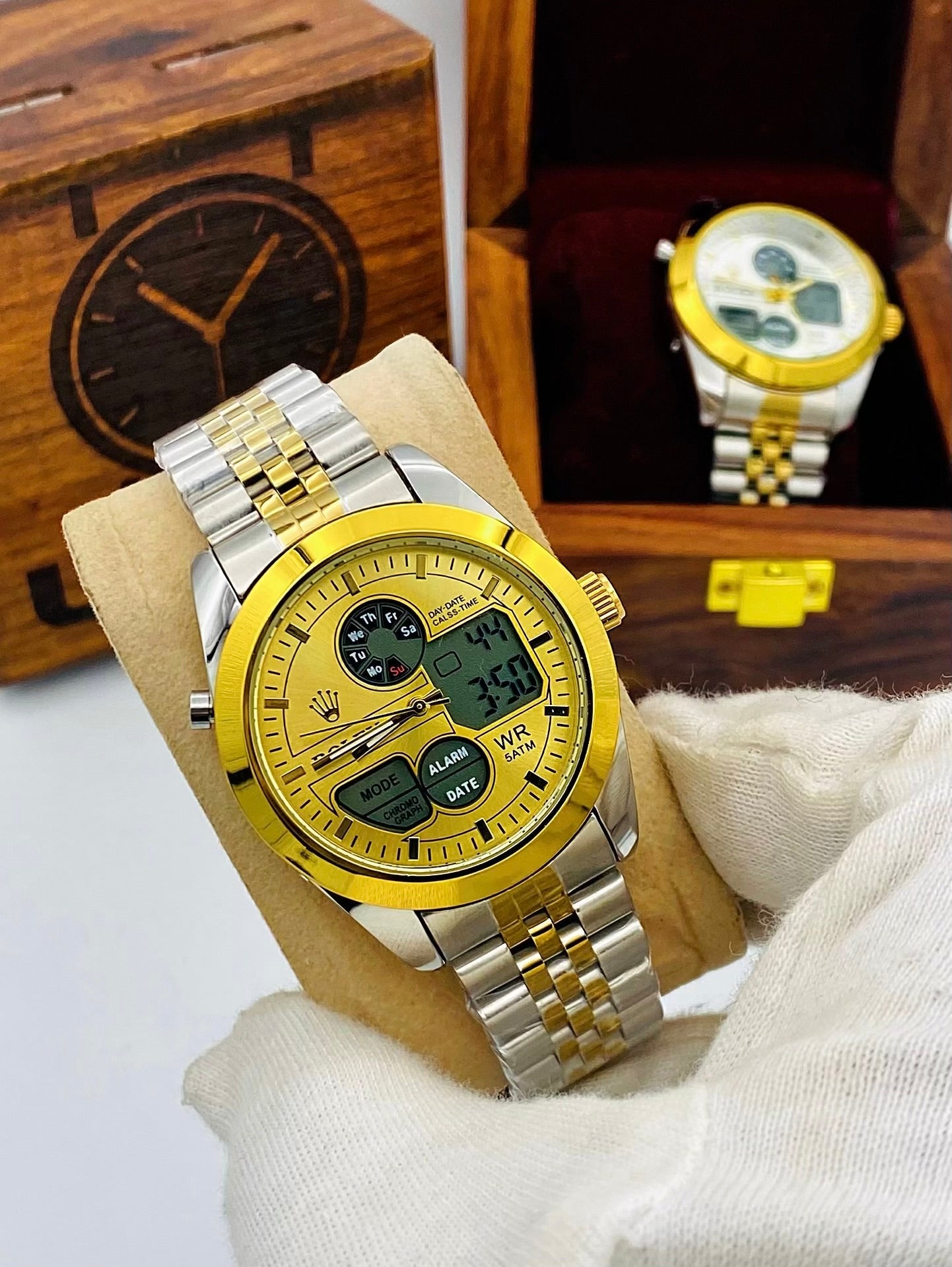 Multi-Function Men’s Watch with Day, Date & Alarm Display